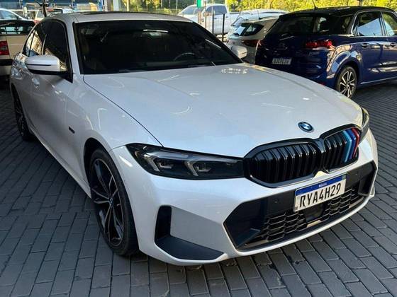 BMW 330e 2.0 16V TURBO HÍBRIDO M SPORT AUTOMÁTICO BMW 330e 2.0 16V TURBO HÍBRIDO M SPORT AUTOMÁTICO